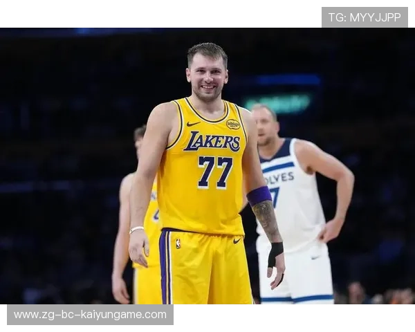 东契奇中远距离全面输出